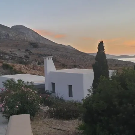Handras-ulivo & Mandorlo, By Amorgos Homes * Αιγιάλη