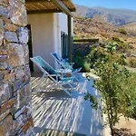 Villa Handras-ulivo & Mandorlo, By Amorgos Homes Aiyiáli