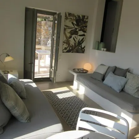 Villa Handras, 2 Apartments, By Amorgos Homes Aegiali