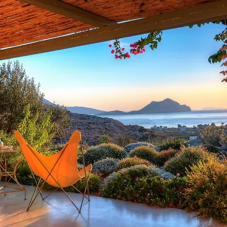 Villa Handras, 2 Apartments, By Amorgos Homes *